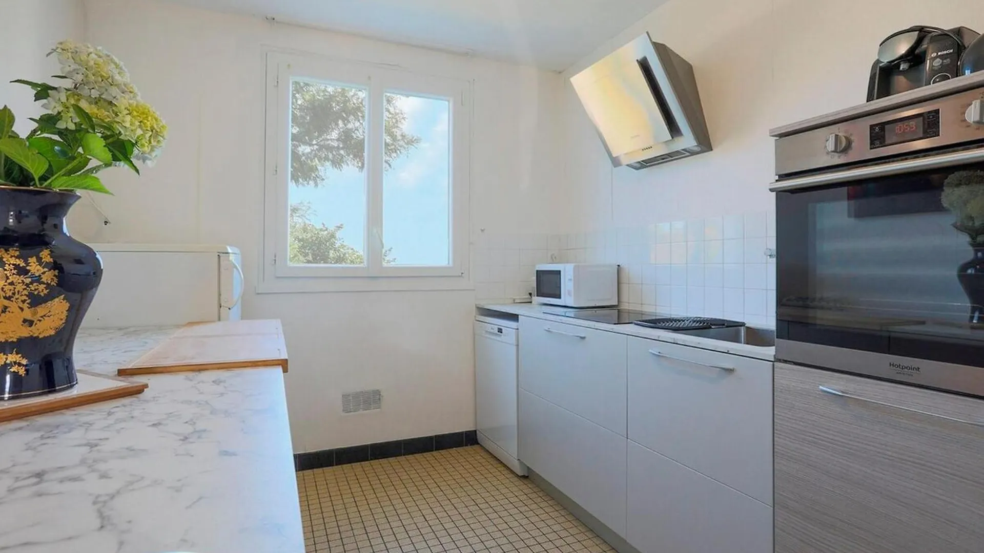 2 Bedroom Stunning Home In Ploumagoar